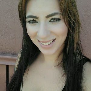 Meet your Posher, Janae